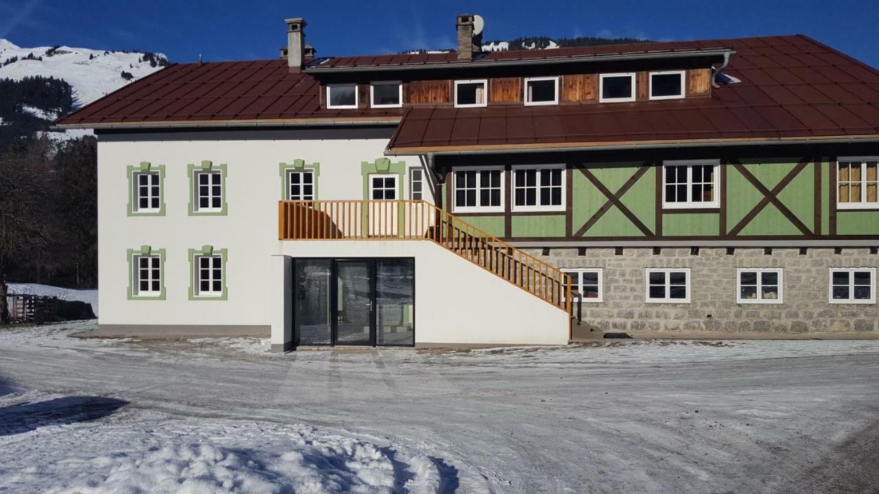 De Nussi's Chalet 1 Bach  Buitenkant foto