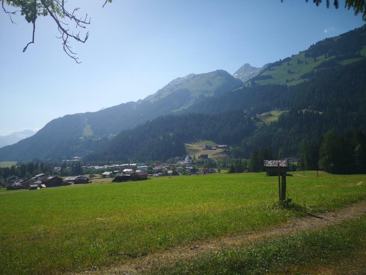 De Nussi's Chalet 1 Bach  Buitenkant foto