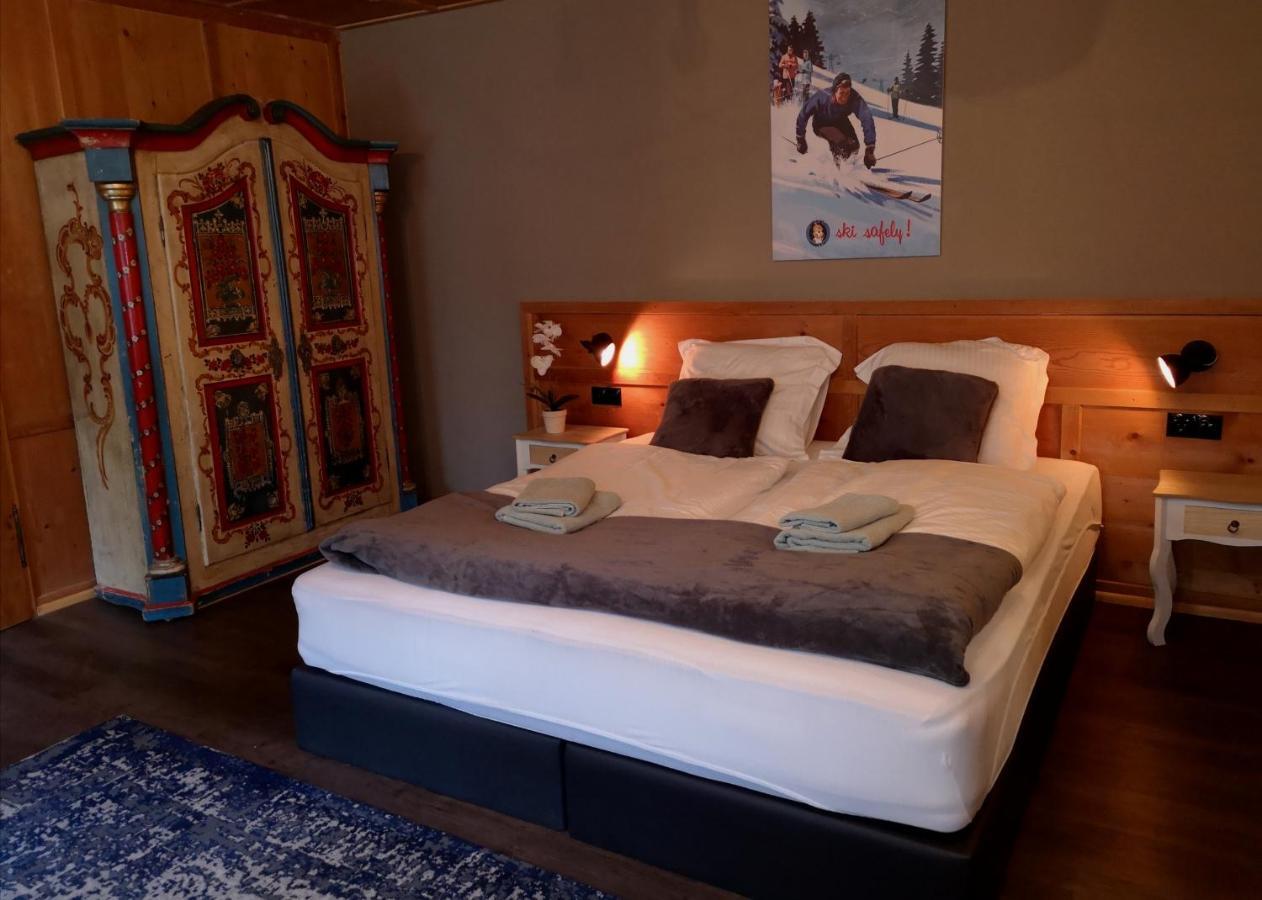 De Nussi's Chalet 1 Bach  Buitenkant foto